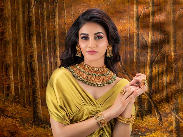 Make Your Everyday Fashionable with Gold Jewellery from Hazoorilal 