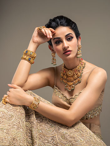 How One Should Look For the Best Gold Jewellery Shop in Delhi